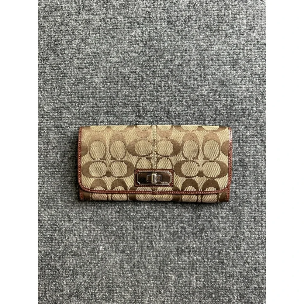 Womens Wallet Coach Signature Jacquard Turnlock Brown, Size One Size